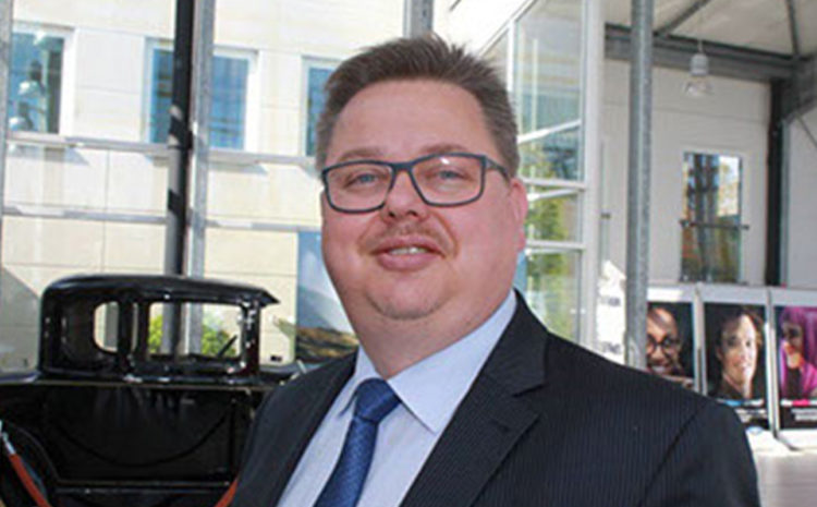  Axel Mosig